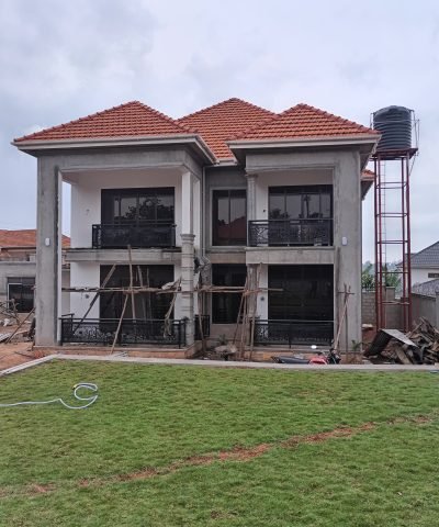 Structure 4